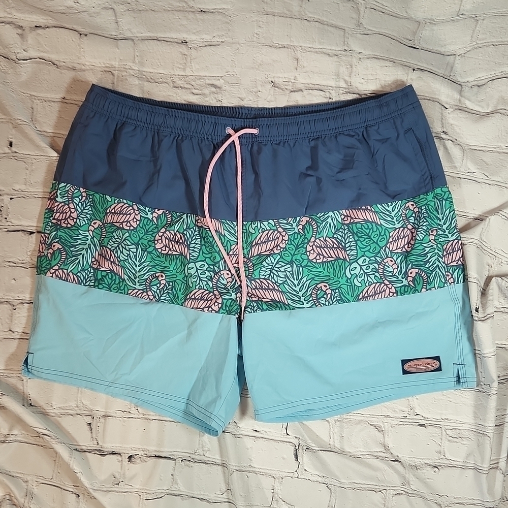 Vineyard vines men's swim trunks
